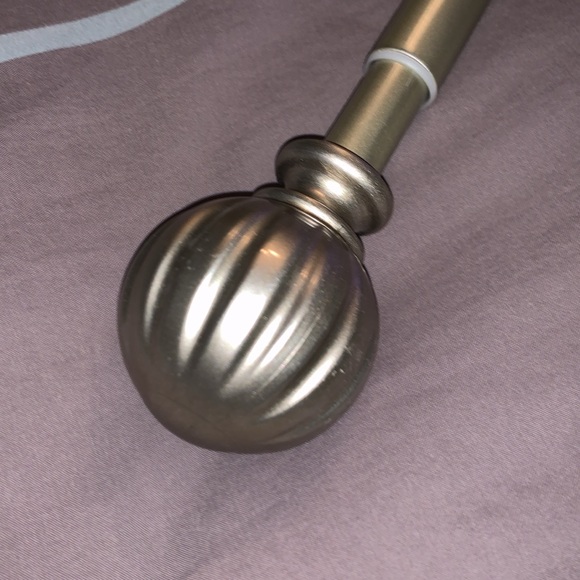 Curtain rod - Picture 3 of 5